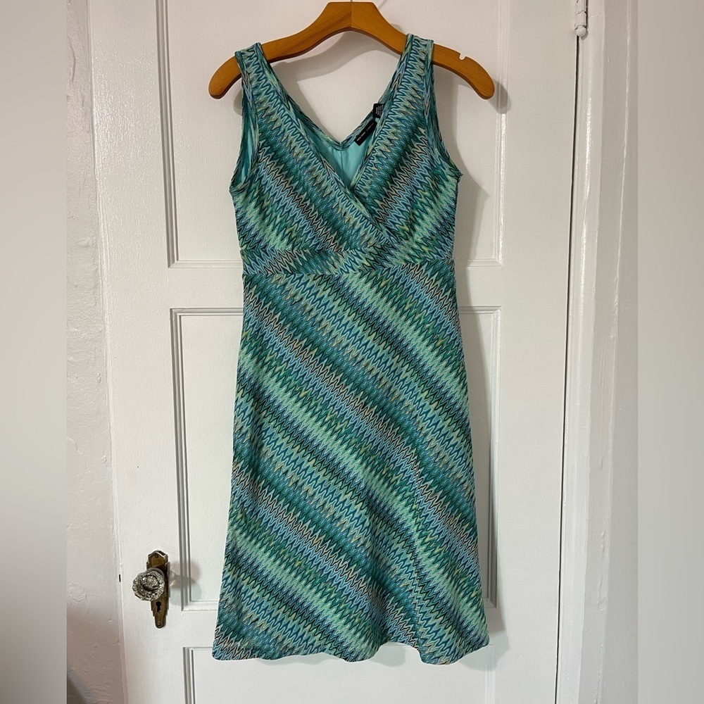New York & Company Green Blue Zig Zag Faux-Wrap Dress Size S